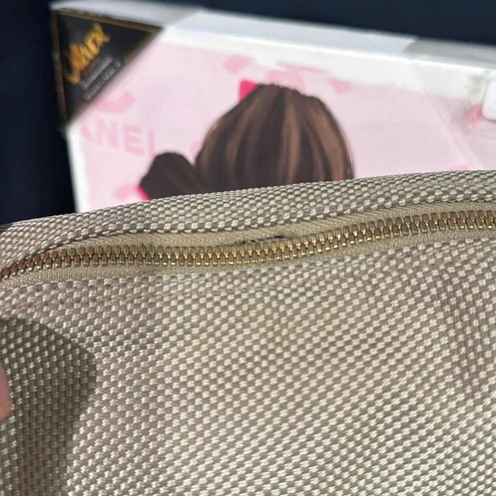 🔥SALE PRICE🔥🩶Louis Vuitton Unisex Damier Geant Citadan Shoulder Bag - Picture 10 of 17